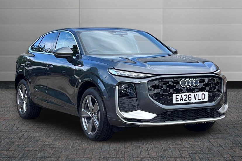 Audi Q3 listing photo