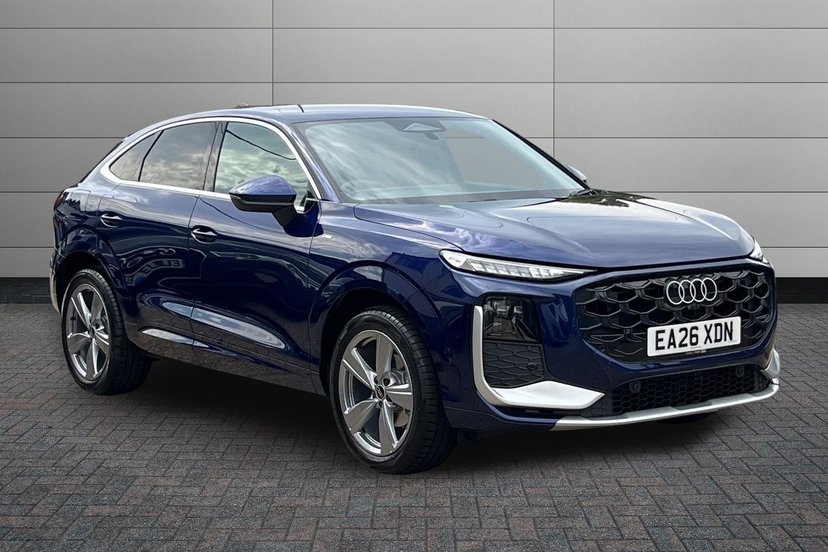 Audi Q3 listing photo