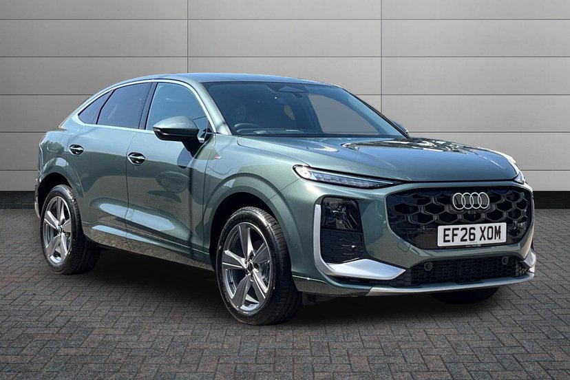 Audi Q3 listing photo
