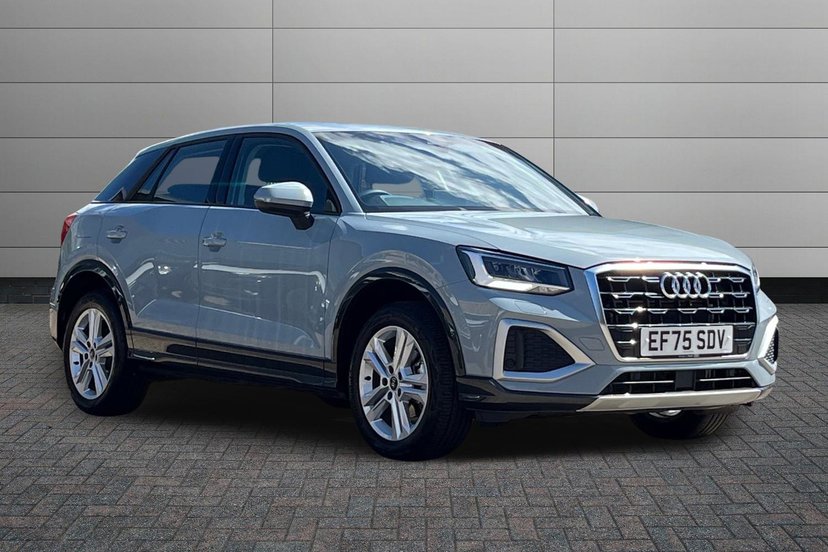 Audi Q2 listing photo