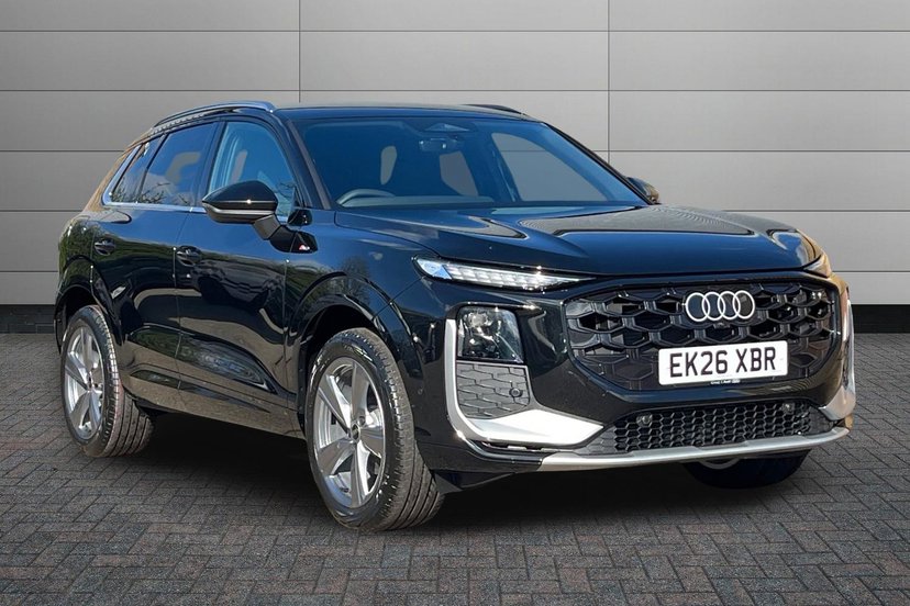 Audi Q3 listing photo