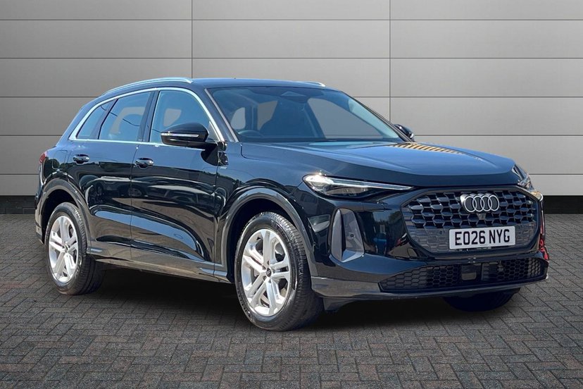 Audi Q5 listing photo