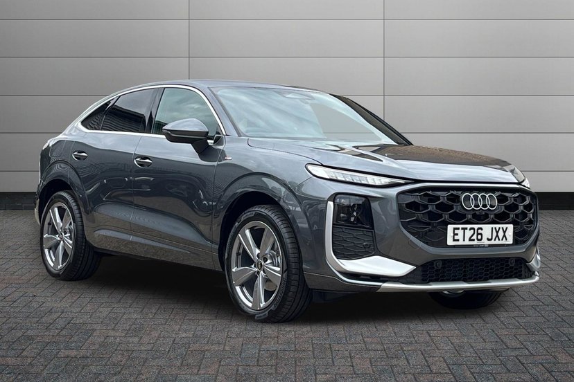 Audi Q3 listing photo