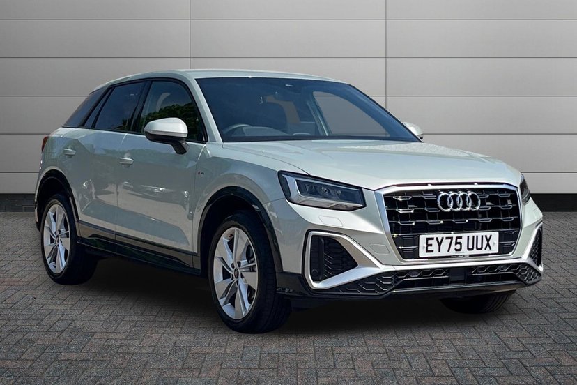 Audi Q2 listing photo