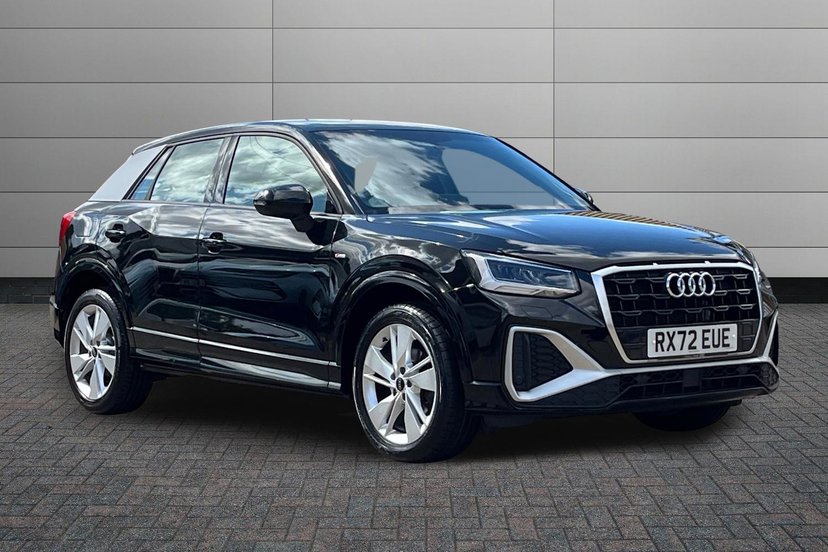 Audi Q2 listing photo