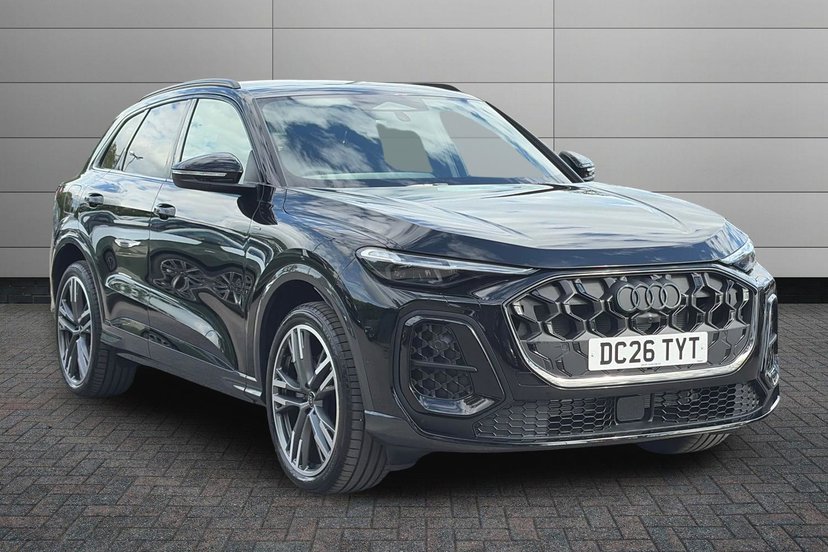 Audi Q5 listing photo