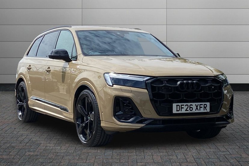 Audi Q7 listing photo