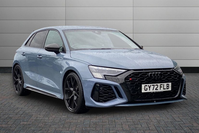 2022 AUDI RS3