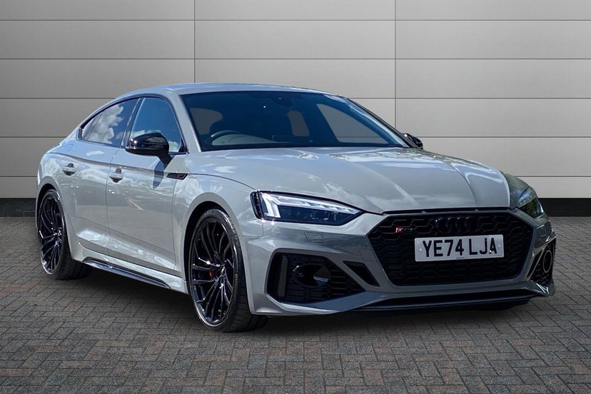 Audi RS5 listing photo