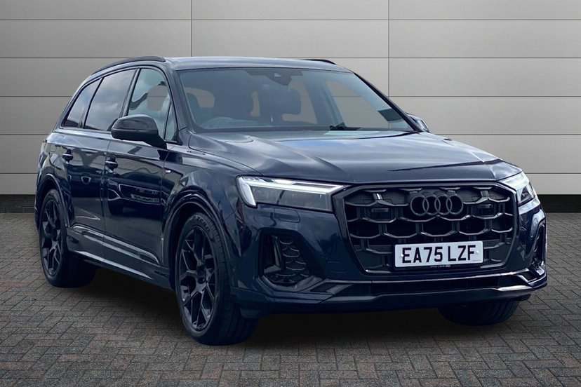 Audi Q7 listing photo
