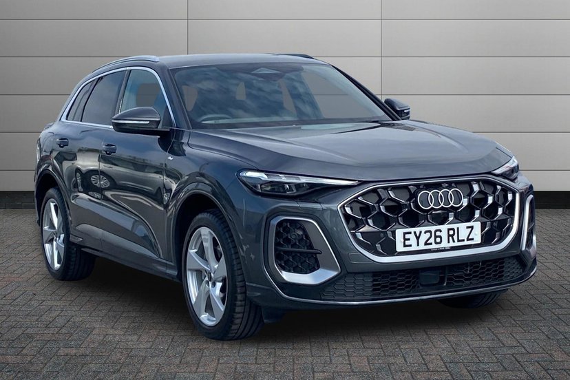 Audi Q5 listing photo