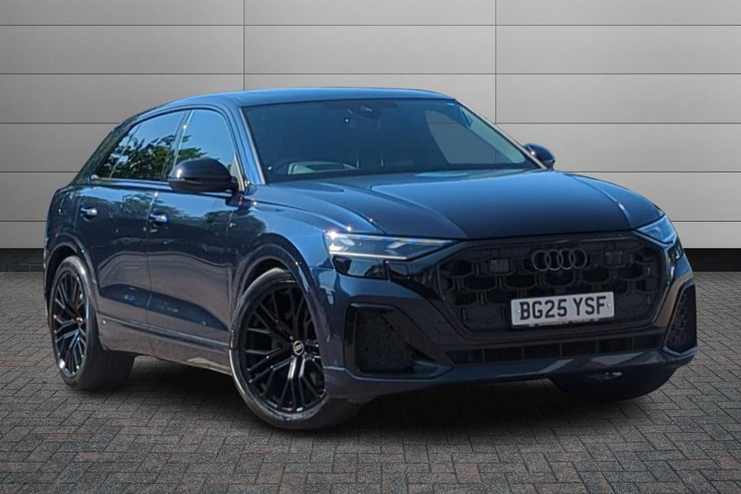 Audi Q8 listing photo