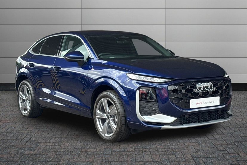 Audi Q3 listing photo