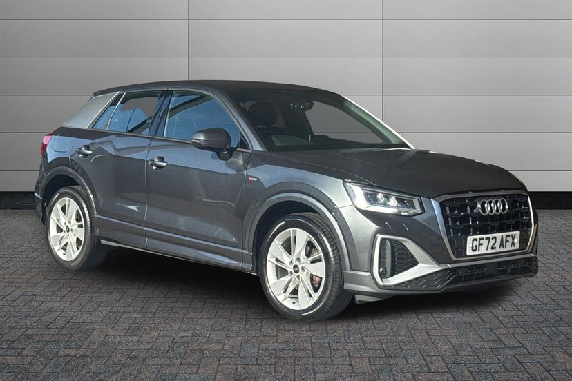 Audi Q2 listing photo