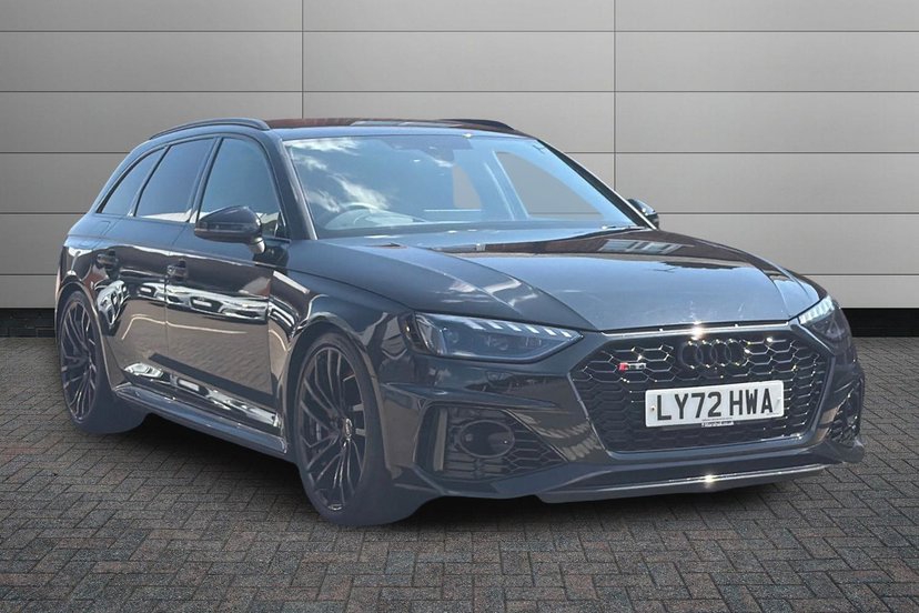 Audi RS4 Avant listing photo