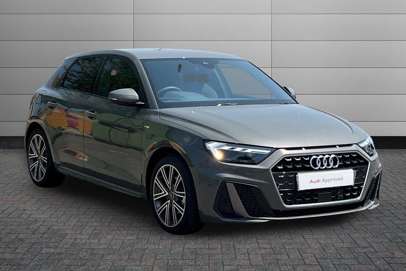 Audi A1 listing photo