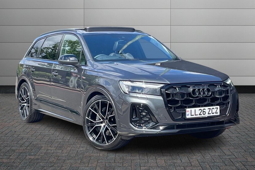 Audi Q7 listing photo