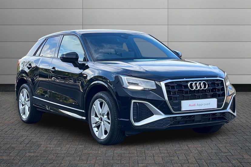 Audi Q2 listing photo