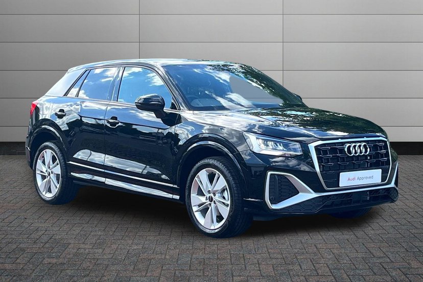 Audi Q2 listing photo