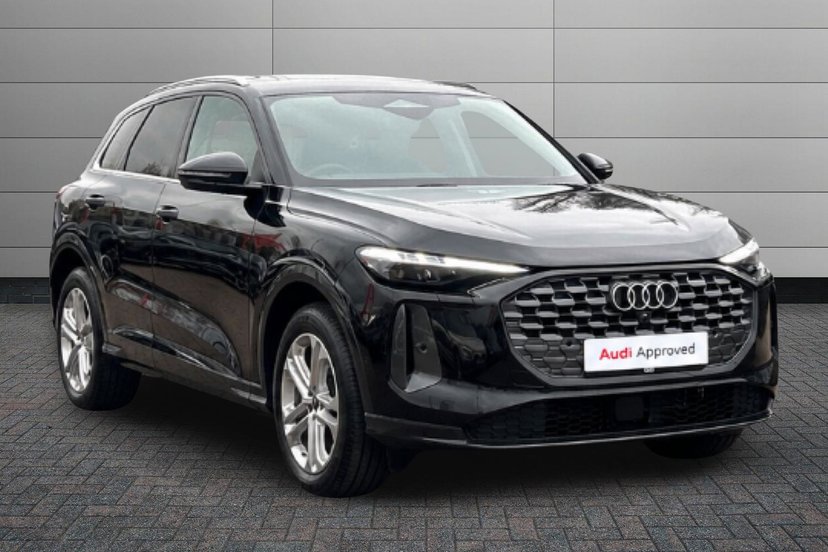 Audi Q5 listing photo