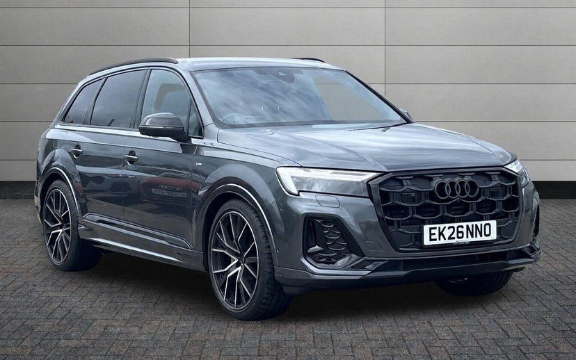 Audi Q7 listing photo