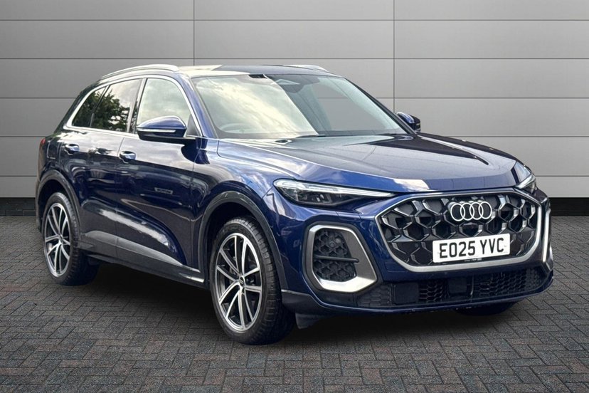 Audi Q5 listing photo