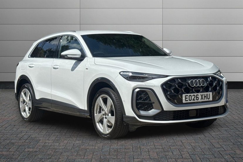 Audi Q5 listing photo