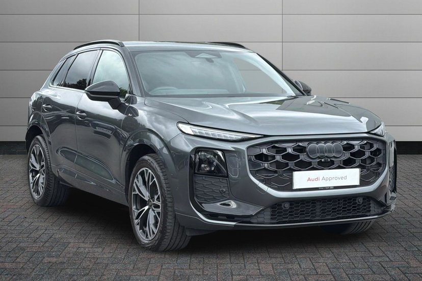 Audi Q3 listing photo