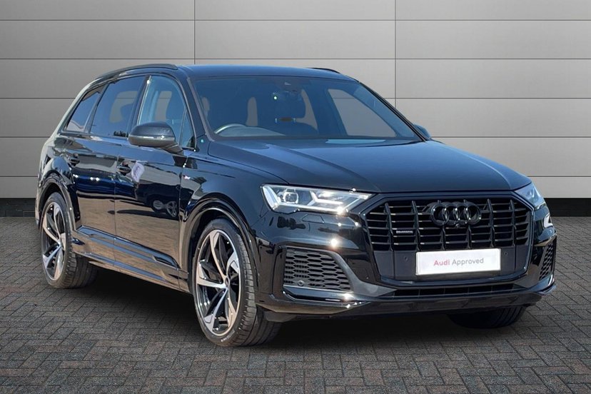 Audi Q7 listing photo