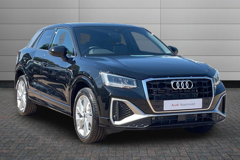 Audi Q2 listing photo