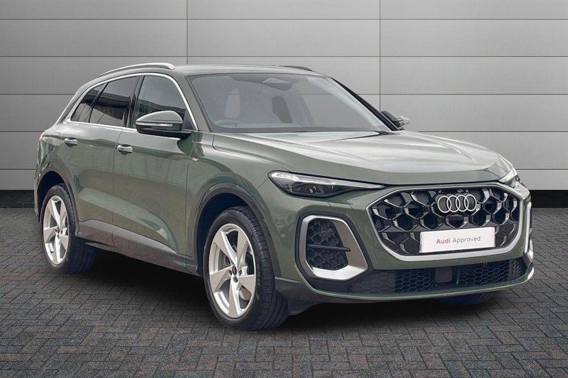 Audi Q5 listing photo