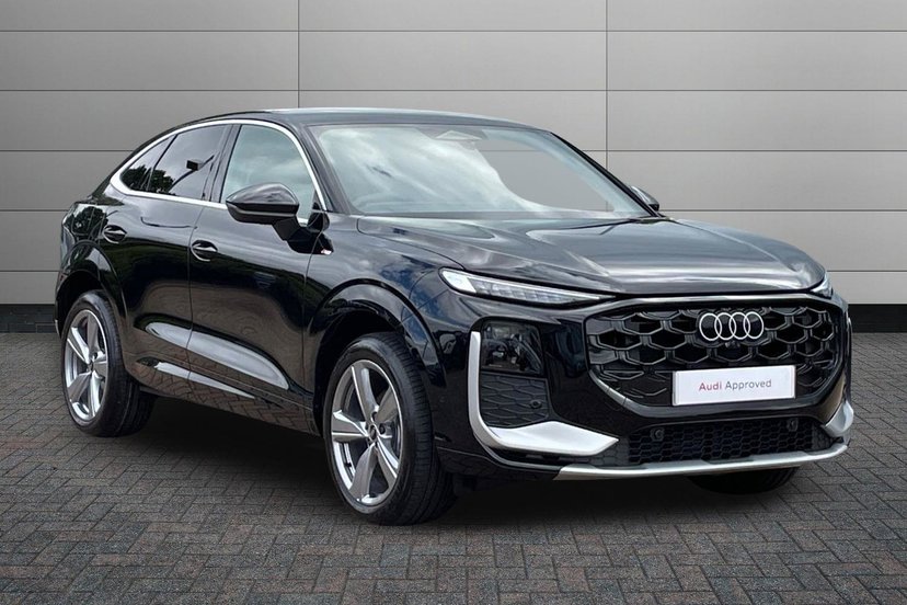 Audi Q3 listing photo