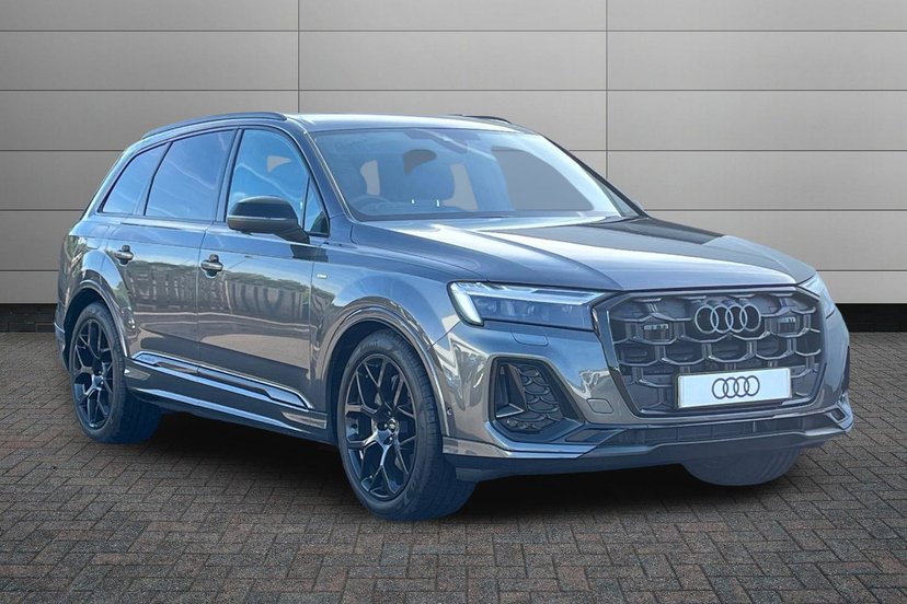 Audi Q7 listing photo