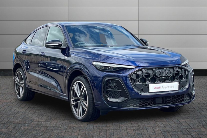 Audi Q5 listing photo