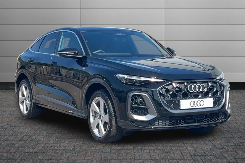 Audi Q5 listing photo