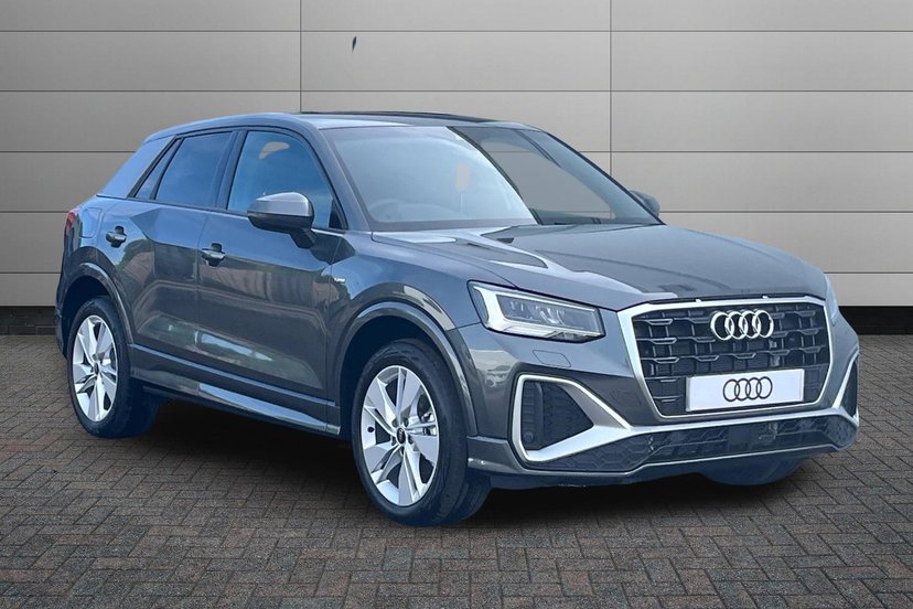 Audi Q2 listing photo
