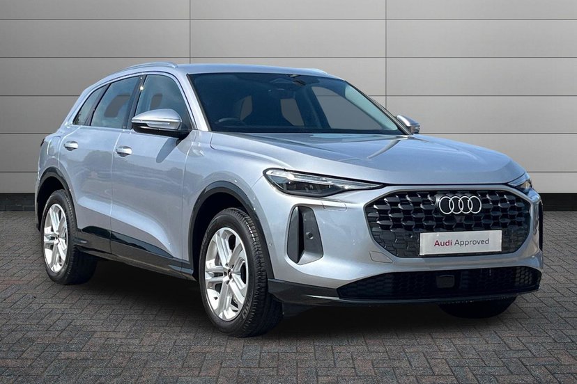 Audi Q5 listing photo