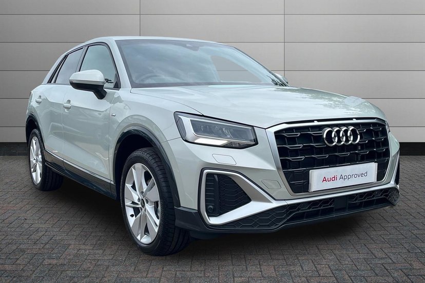 Audi Q2 listing photo