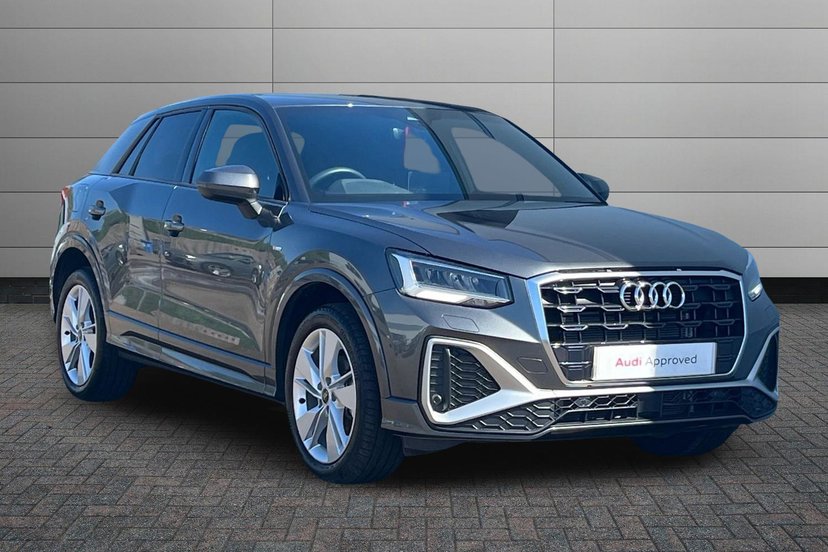 Audi Q2 listing photo