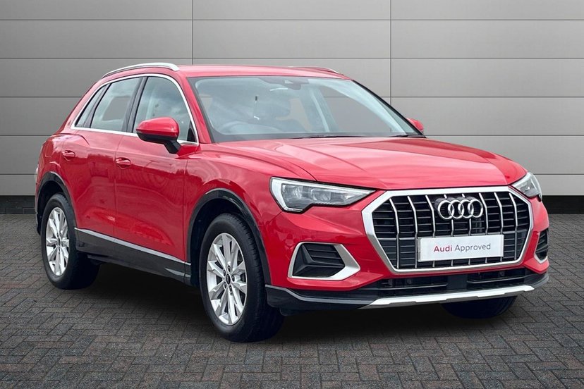 Audi Q3 listing photo