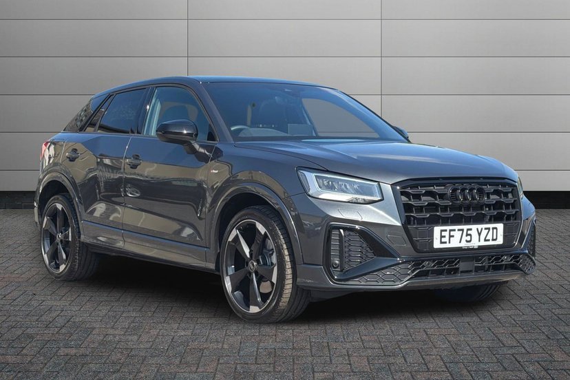 Audi Q2 listing photo