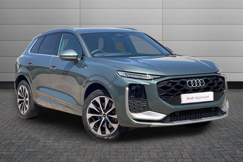 Audi Q3 listing photo