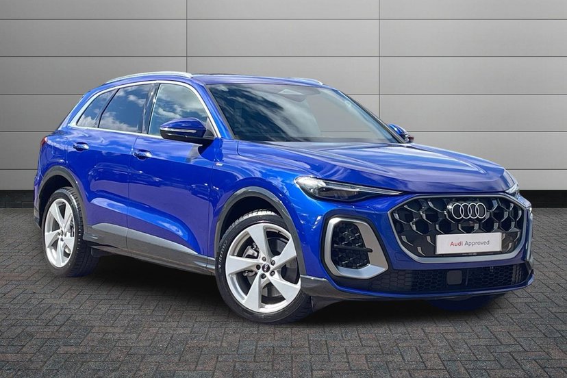 Audi Q5 listing photo
