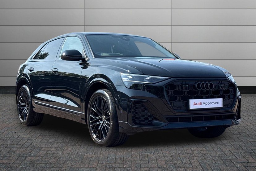 Audi Q8 listing photo