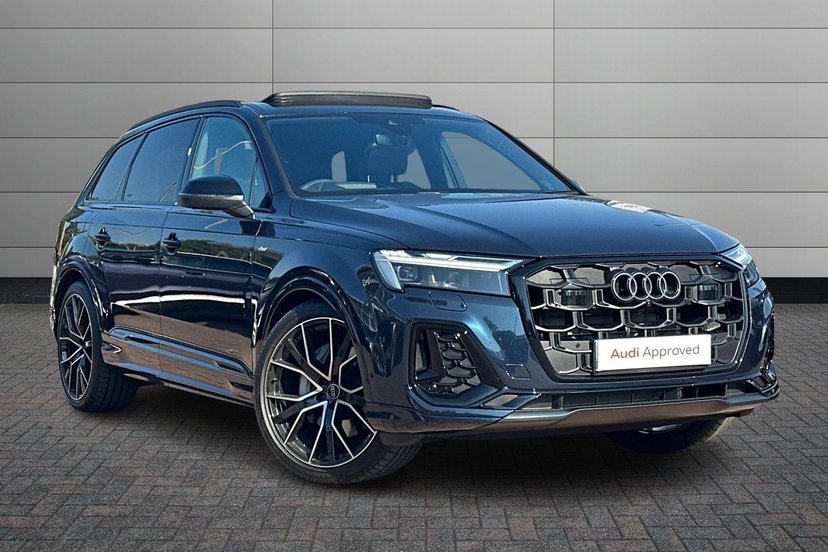 Audi Q7 listing photo