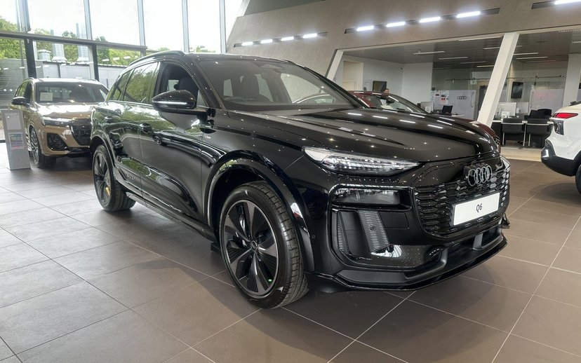 Audi Q6 e-tron listing photo