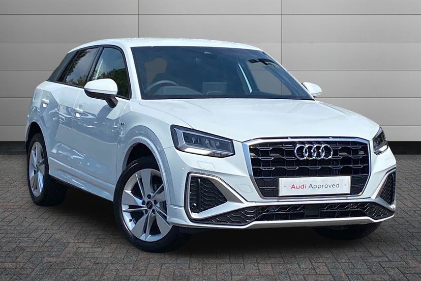 Audi Q2 listing photo