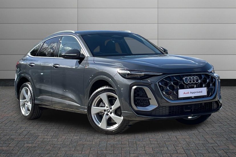 Audi Q5 listing photo