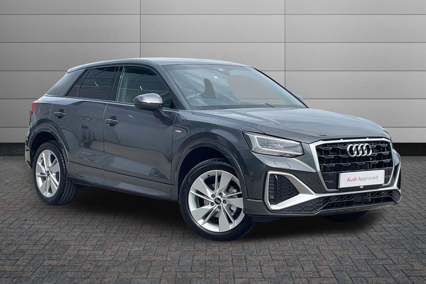 Audi Q2 listing photo