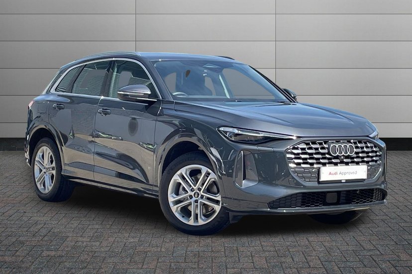 Audi Q5 listing photo